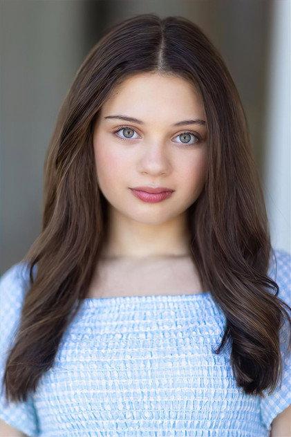 Vivian Amirault - Actor Profile Photo