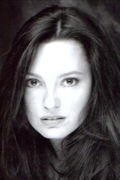 Veronica Cannizzaro - Actor Profile Photo