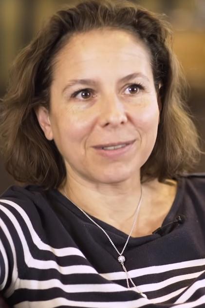 Julia Ziffer - Actor Profile Photo