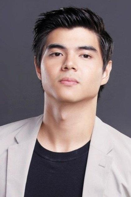 Paul Salas - Actor Profile Photo
