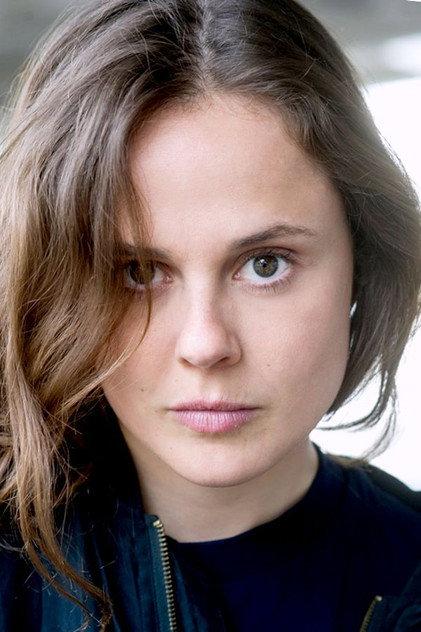 Elisa Plüss - Actor Profile Photo