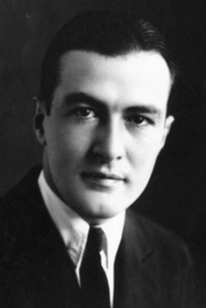 Lester Vail - Actor Profile Photo