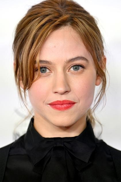 Lou de Laâge - Actor Profile Photo