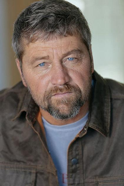 Chris Mullinax - Actor Profile Photo