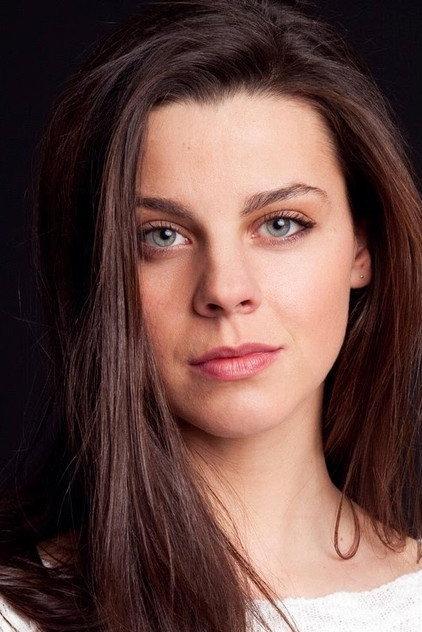 Clara Alvarado - Actor Profile Photo