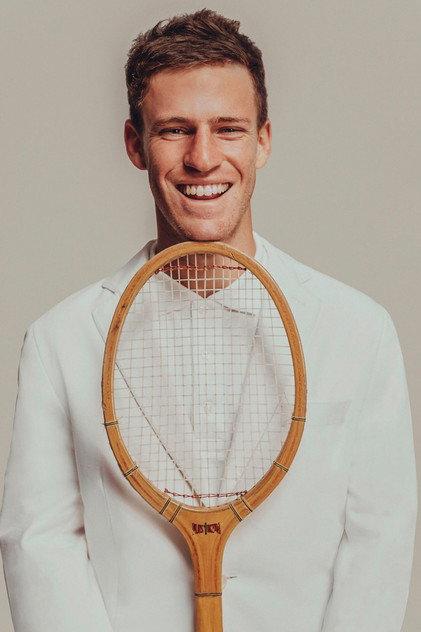 Diego Schwartzman - Actor Profile Photo