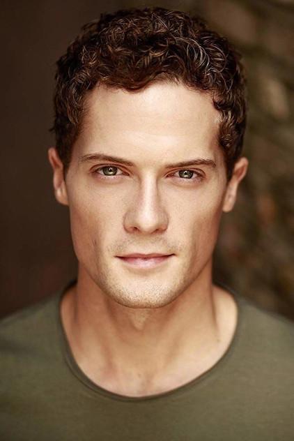 Lewis Kirk - Actor Profile Photo