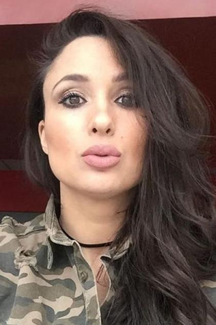 Mounira Hadj Mansour - Actor Profile Photo