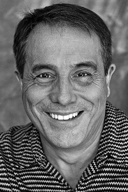 Edson Bueno - Actor Profile Photo