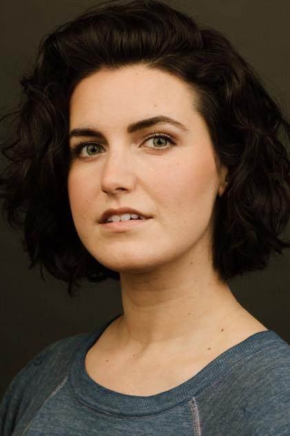 Eva Tavares - Actor Profile Photo