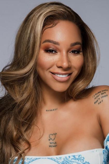 Munroe Bergdorf - Actor Profile Photo