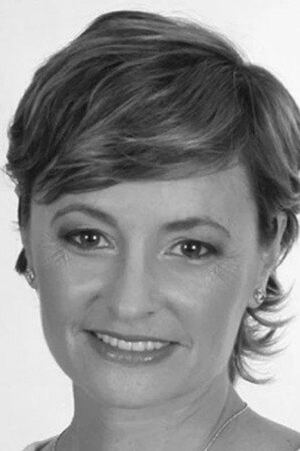 Deborah Coulls - Actor Profile Photo
