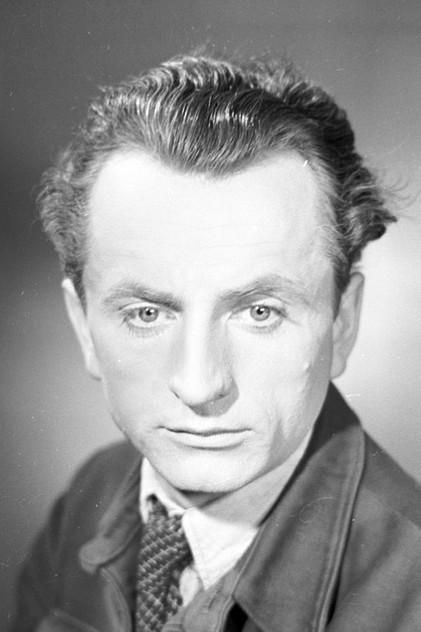 Aleksander Benczak - Actor Profile Photo