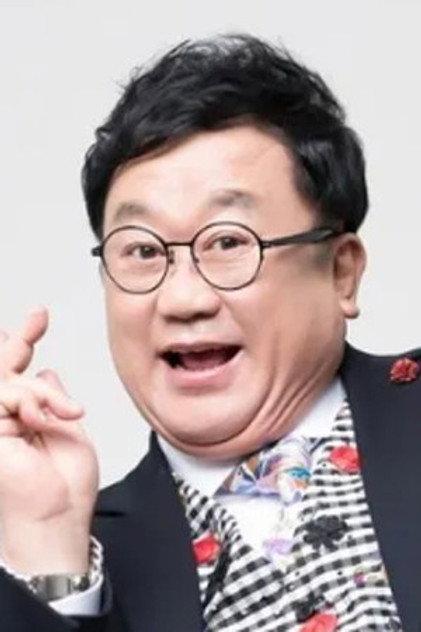 Yong-shik Lee - Actor Profile Photo