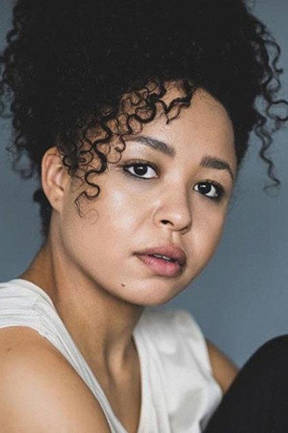 Amber James - Actor Profile Photo