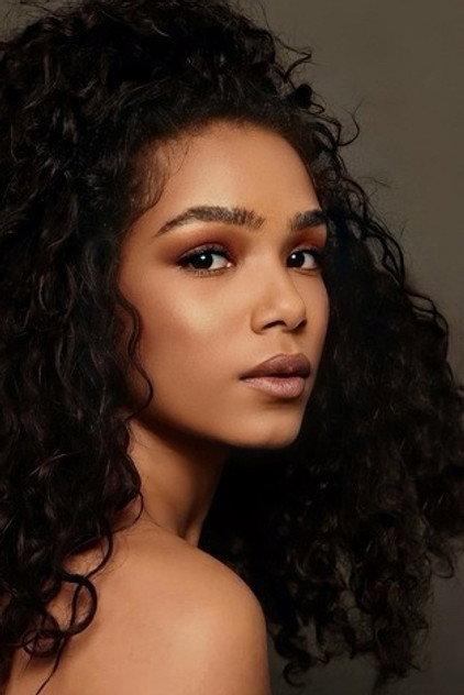 Lizet Upia - Actor Profile Photo