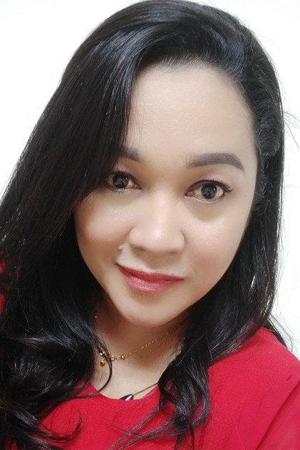 Elly Suhaili - Actor Profile Photo