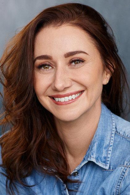 Julia Wackenheim-Gimple - Actor Profile Photo