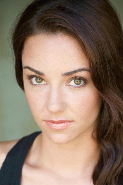 Hannah Richter - Actor Profile Photo
