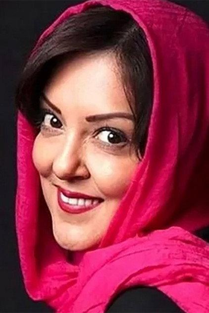 Parastoo Golestani - Actor Profile Photo