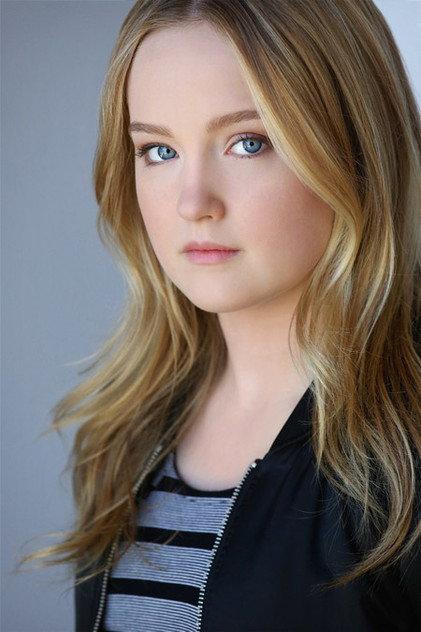 Emma Howard - Actor Profile Photo