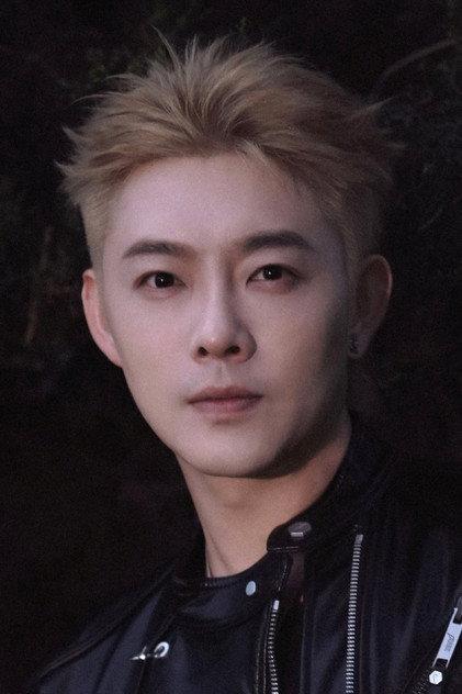 Dong Baoshi - Actor Profile Photo