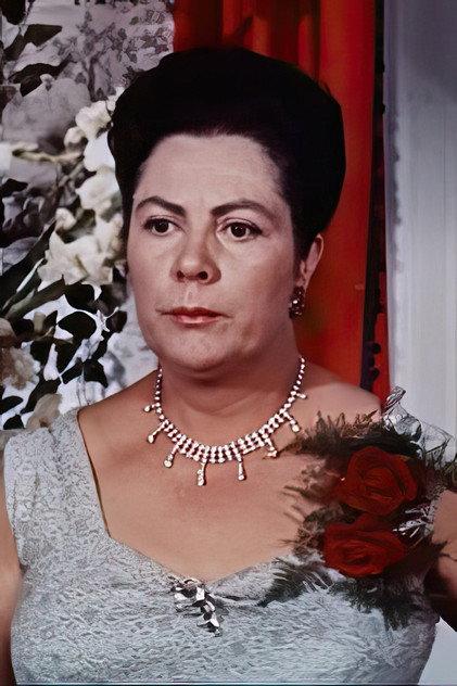 Adrienne Servantie - Actor Profile Photo