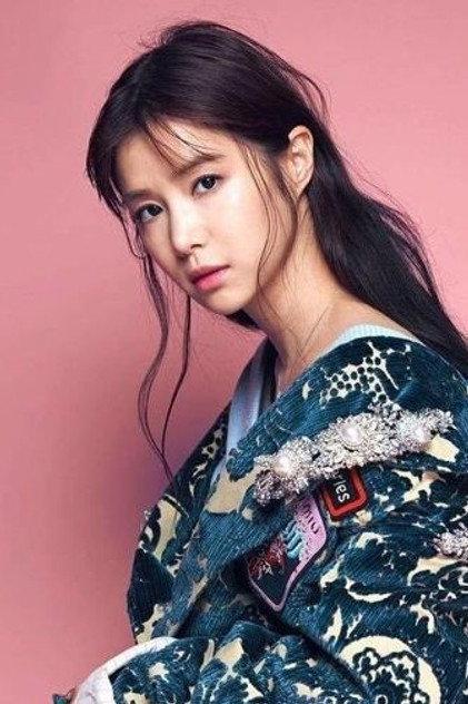 Ivelyn Lee - Actor Profile Photo