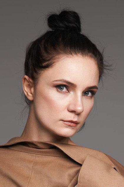 Olga Ozollapinya - Actor Profile Photo