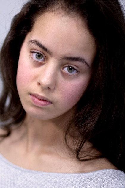 Mia Van Oyen - Actor Profile Photo
