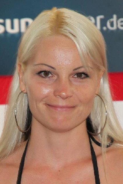 Edina Kiss - Actor Profile Photo