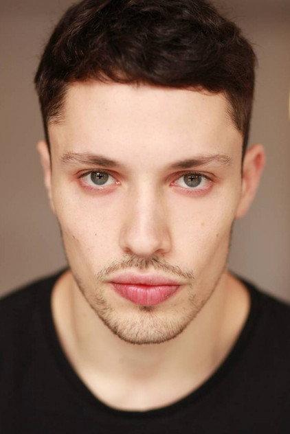 Léo Caron - Actor Profile Photo