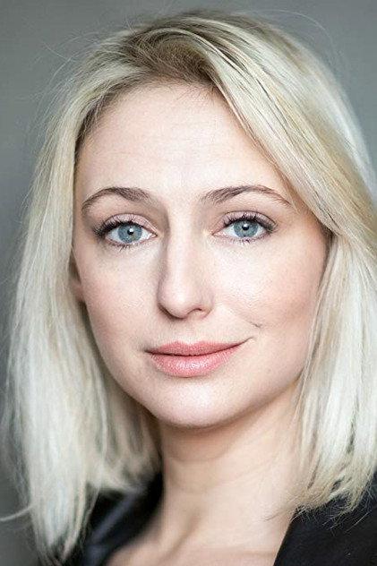 Ali Bastian - Actor Profile Photo