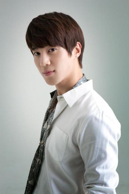 Yoon Sung-mo - Actor Profile Photo