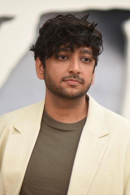 Nik Dodani - Actor Profile Photo