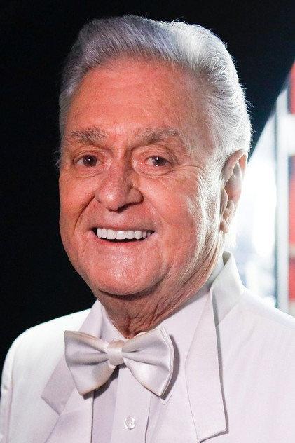 Gilles Girard - Actor Profile Photo
