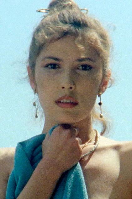 Antiniska Nemour - Actor Profile Photo