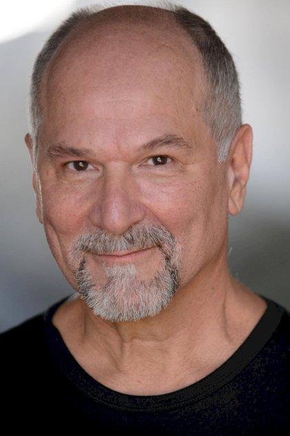 John Kapelos - Actor Profile Photo