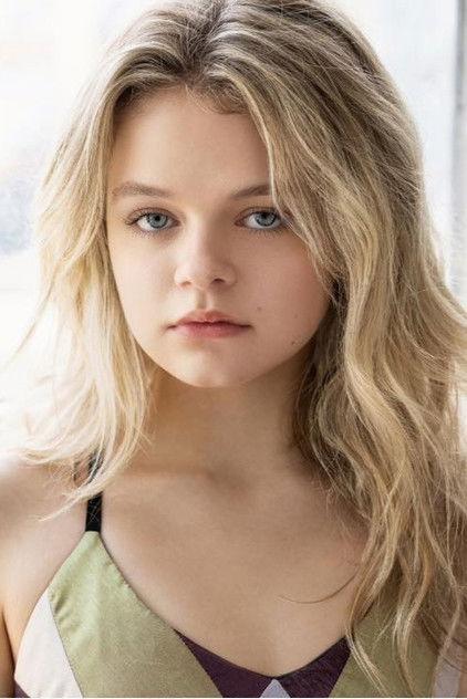 Kylie Rogers - Actor Profile Photo