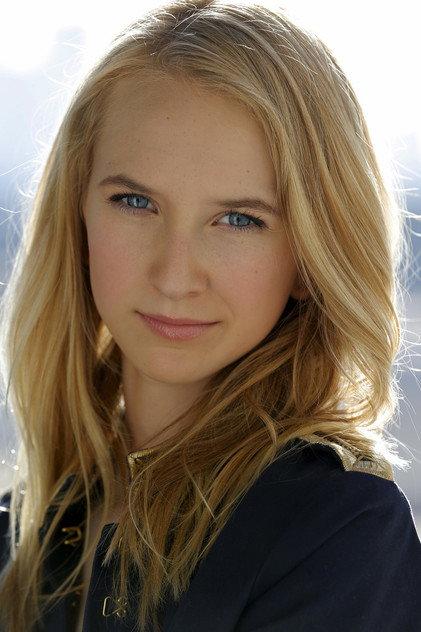 Elle Peterson - Actor Profile Photo