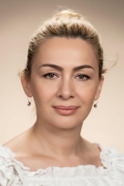 Nur Erkut - Actor Profile Photo