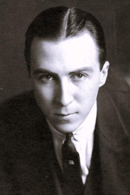 Hassard Short - Actor Profile Photo