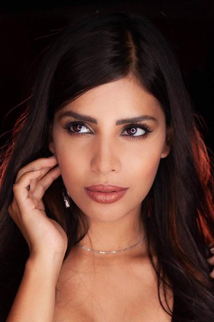 Esly Avelar - Actor Profile Photo