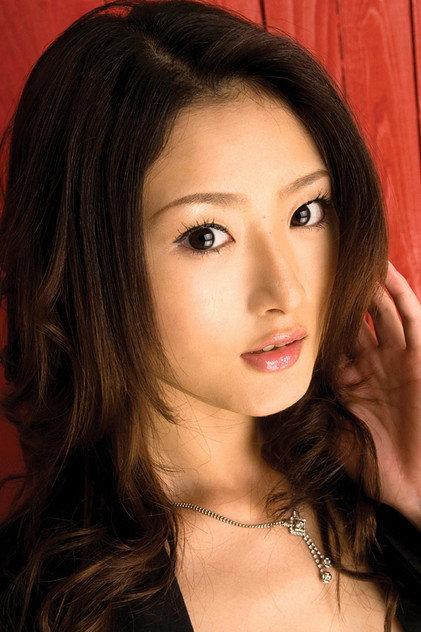 Sarina Takeuchi - Actor Profile Photo