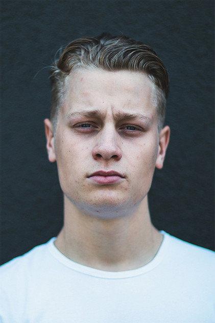 Antoine Olivier Pilon - Actor Profile Photo