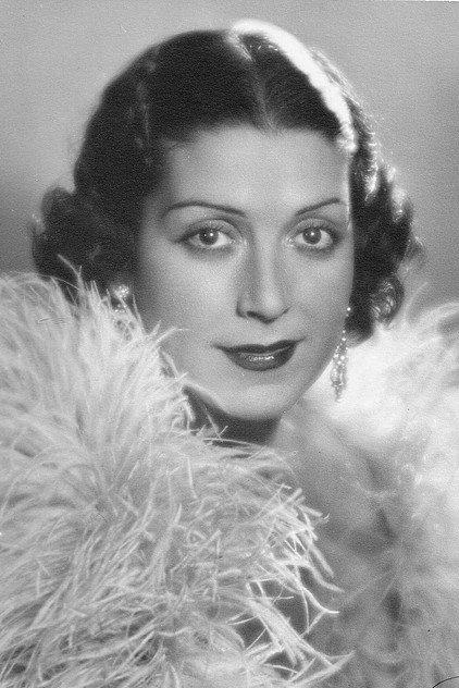 Helena D'Algy - Actor Profile Photo