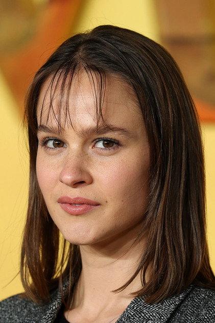 Clara Rugaard - Actor Profile Photo