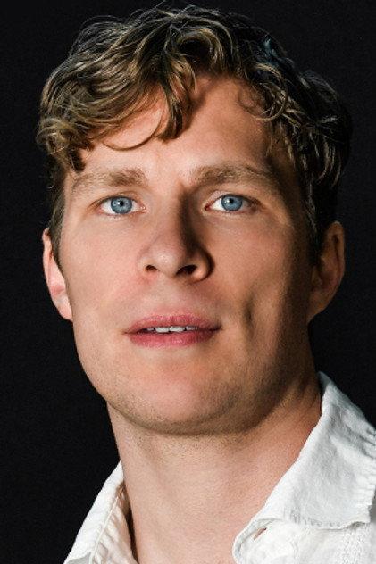 Nick Bailey - Actor Profile Photo