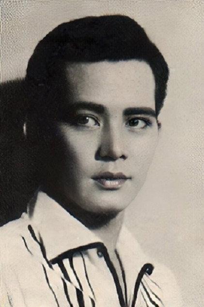 Luis Gonzales - Actor Profile Photo