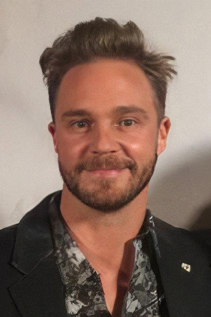 Louis Roux - Actor Profile Photo